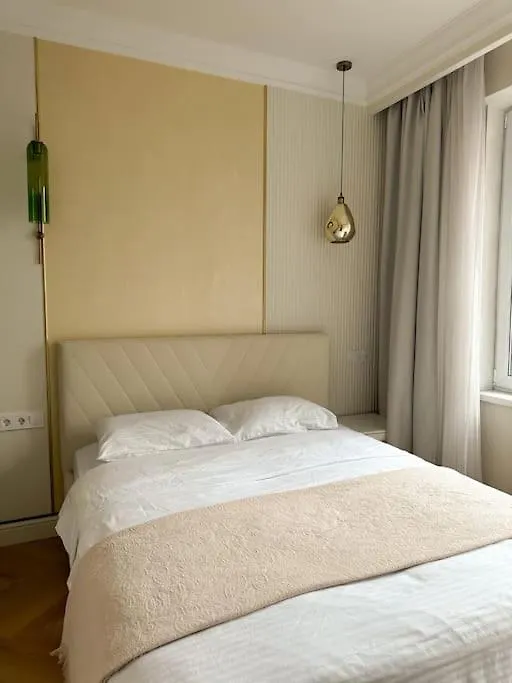 Уютная Квартира Рядом С Набережной Almaty Apartment